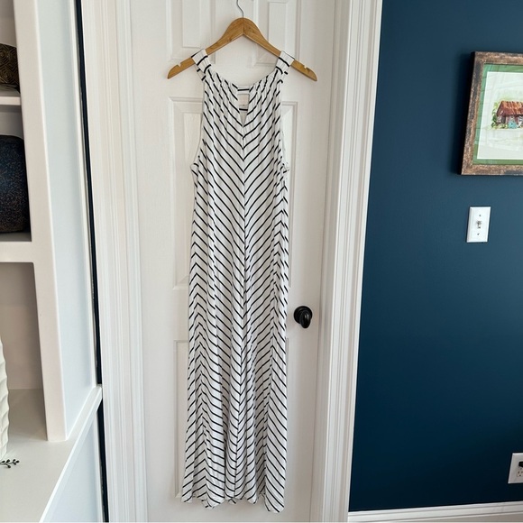 Chico’s Sleeveless Halter-Neck Striped Maxi Dress EUC - Picture 3 of 7